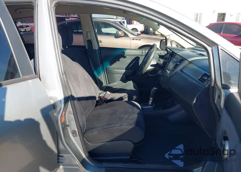 2008 Nissan Versa 1.8S z USA, uszkodzony, nr VIN 3N1BC13E48L445193